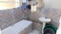 Bathroom 1 - 7 square meters of property in Durban Central