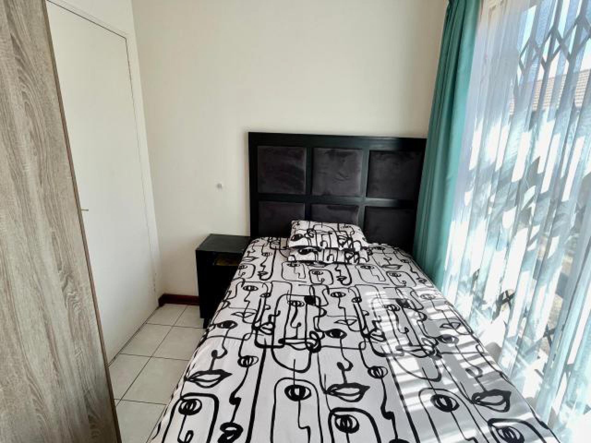 Bed Room 2 of property in Bloemdustria