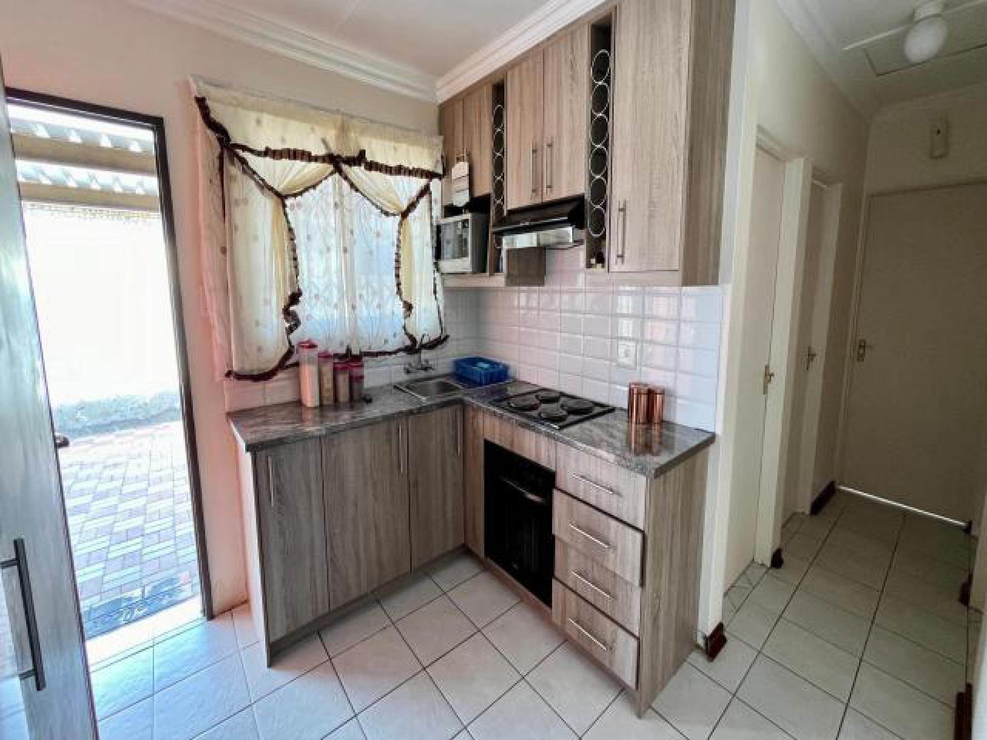 Kitchen of property in Bloemdustria