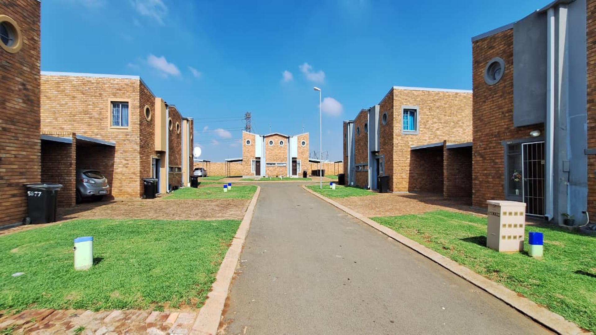 Front View of property in Windmill Park