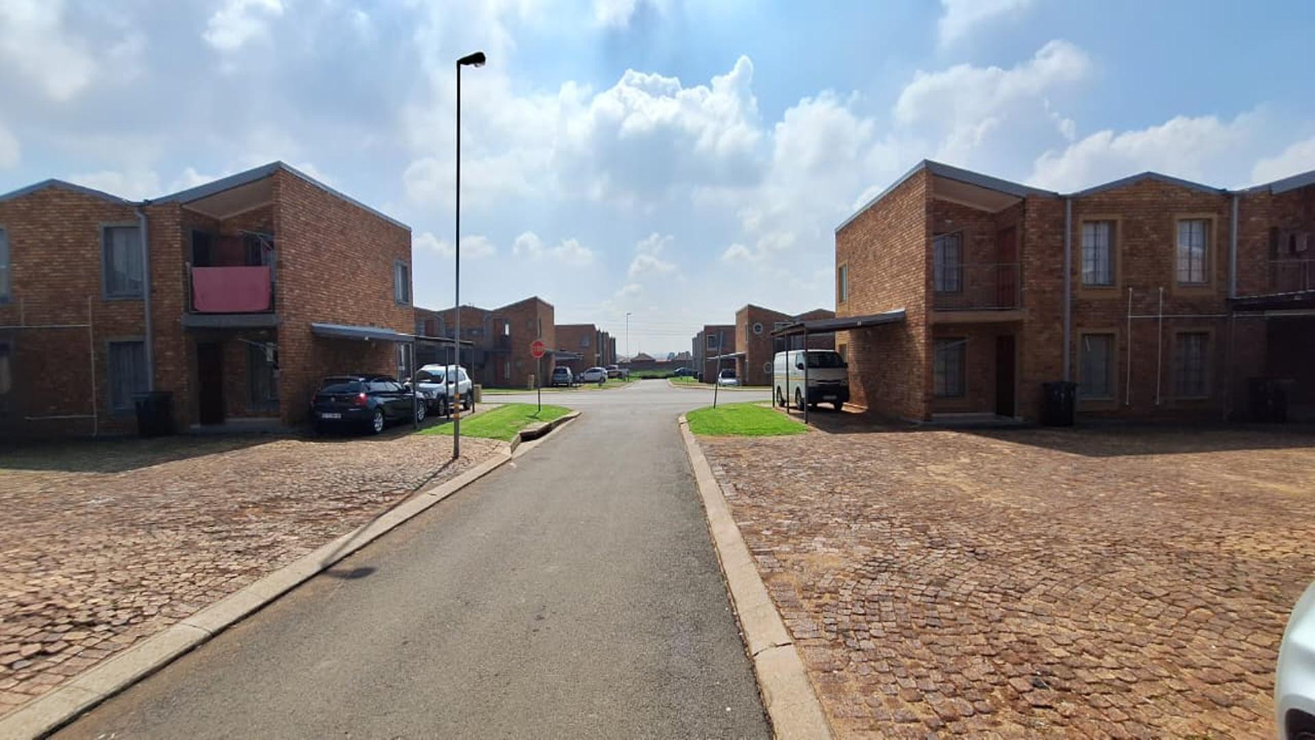 Front View of property in Windmill Park