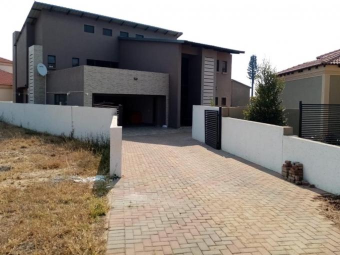 4 Bedroom House for Sale For Sale in Bendor - MR629403