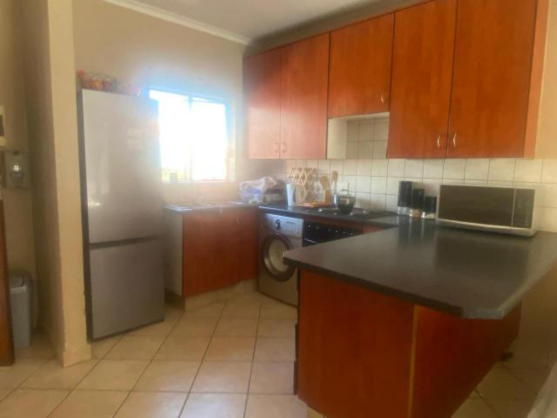 Kitchen of property in Vorna Valley