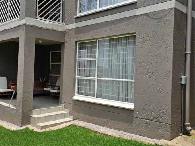 2 Bedroom Apartment to Rent in Roodekrans - Property to rent - MR629484