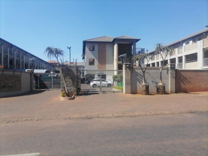 2 Bedroom Apartment for Sale For Sale in Pretoria North - MR629488