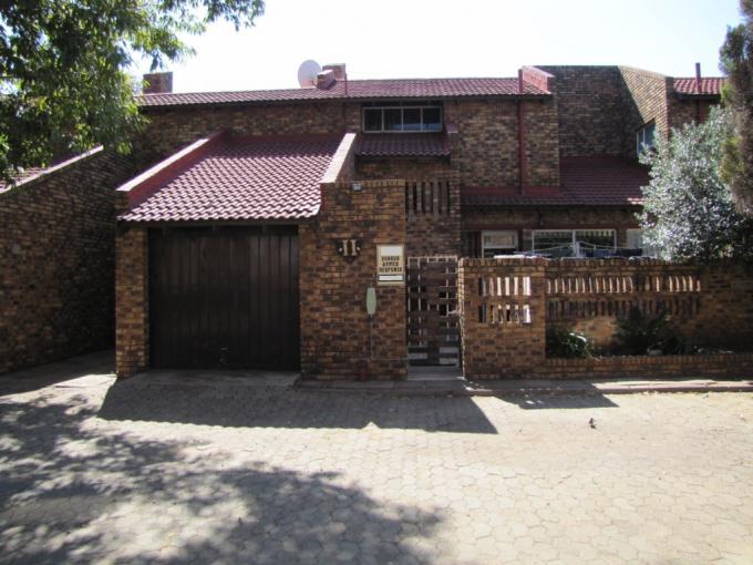 3 Bedroom Simplex for Sale For Sale in Vanderbijlpark - MR629572