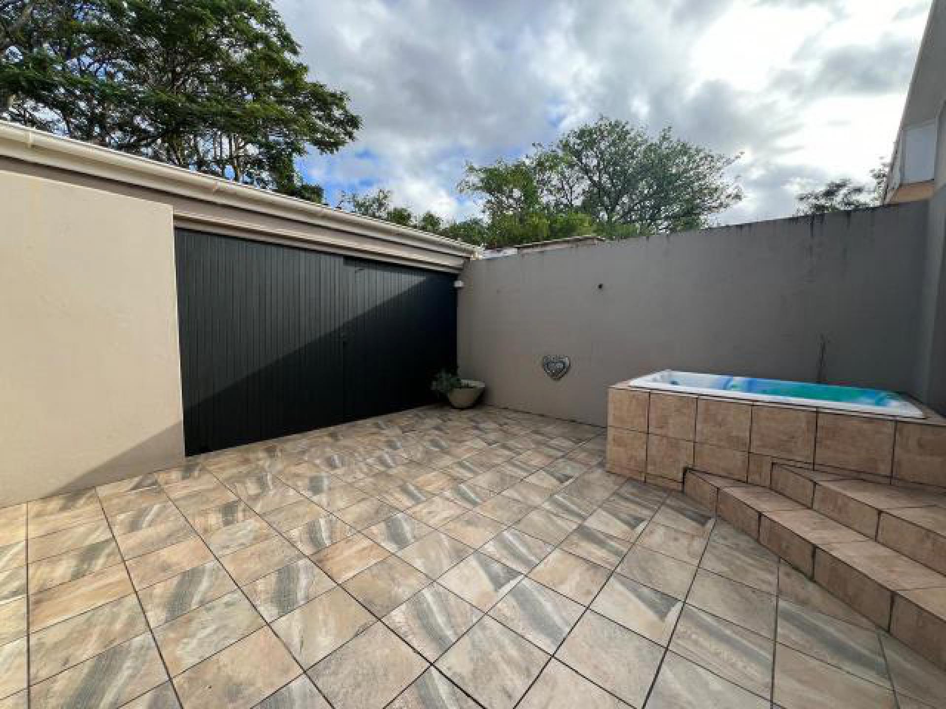 Entertainment of property in Amalinda