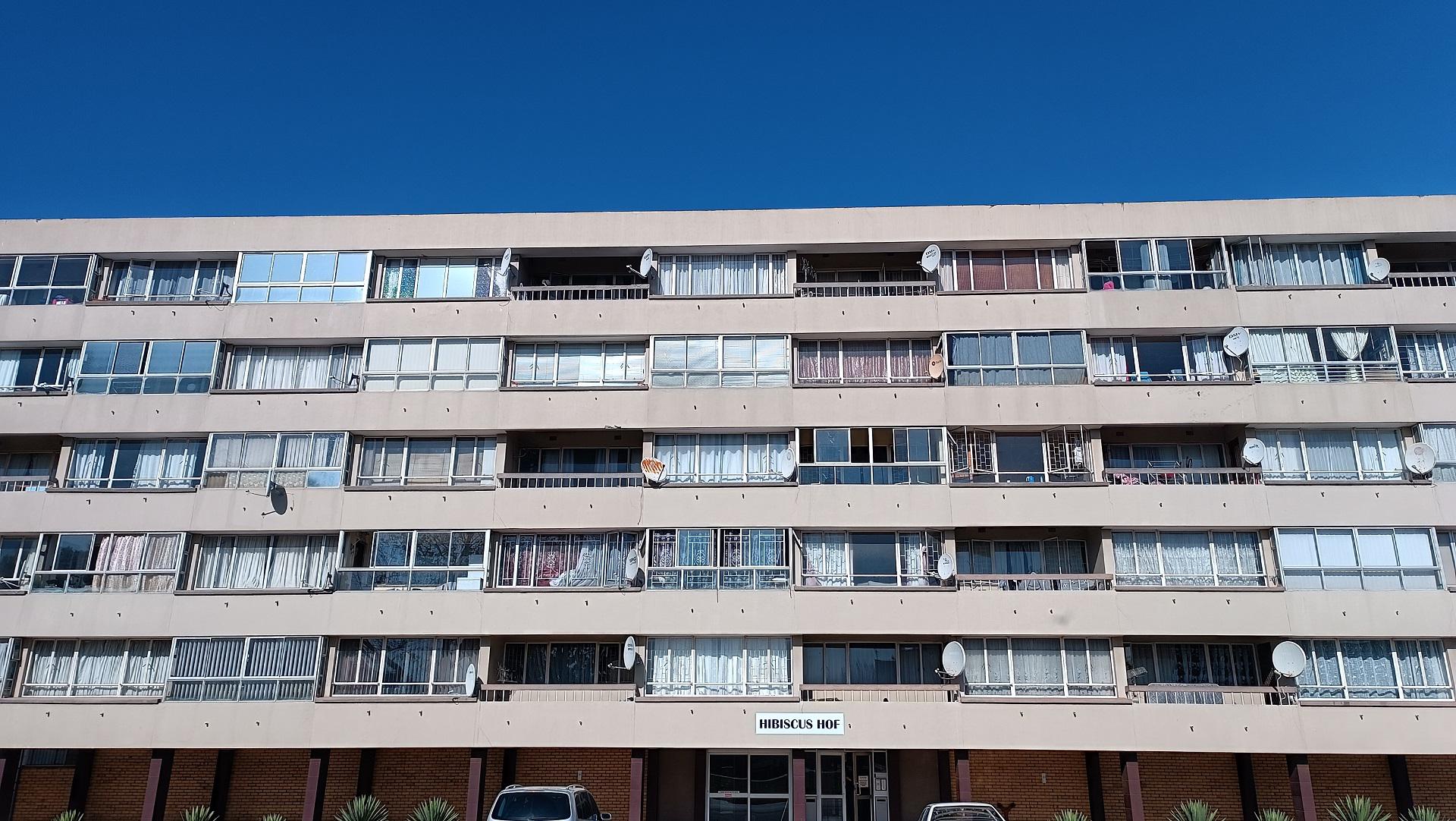 Front View of property in Bellville