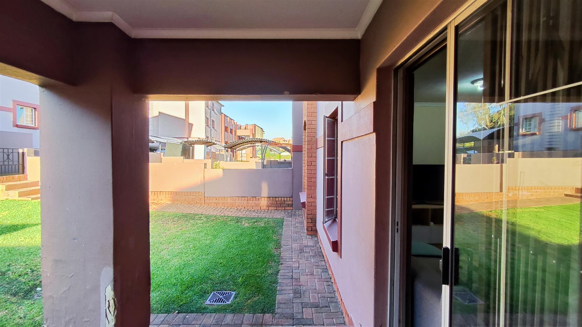 Patio - 8 square meters of property in Castleview