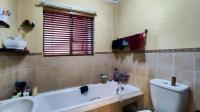 Bathroom 1 - 6 square meters of property in Castleview