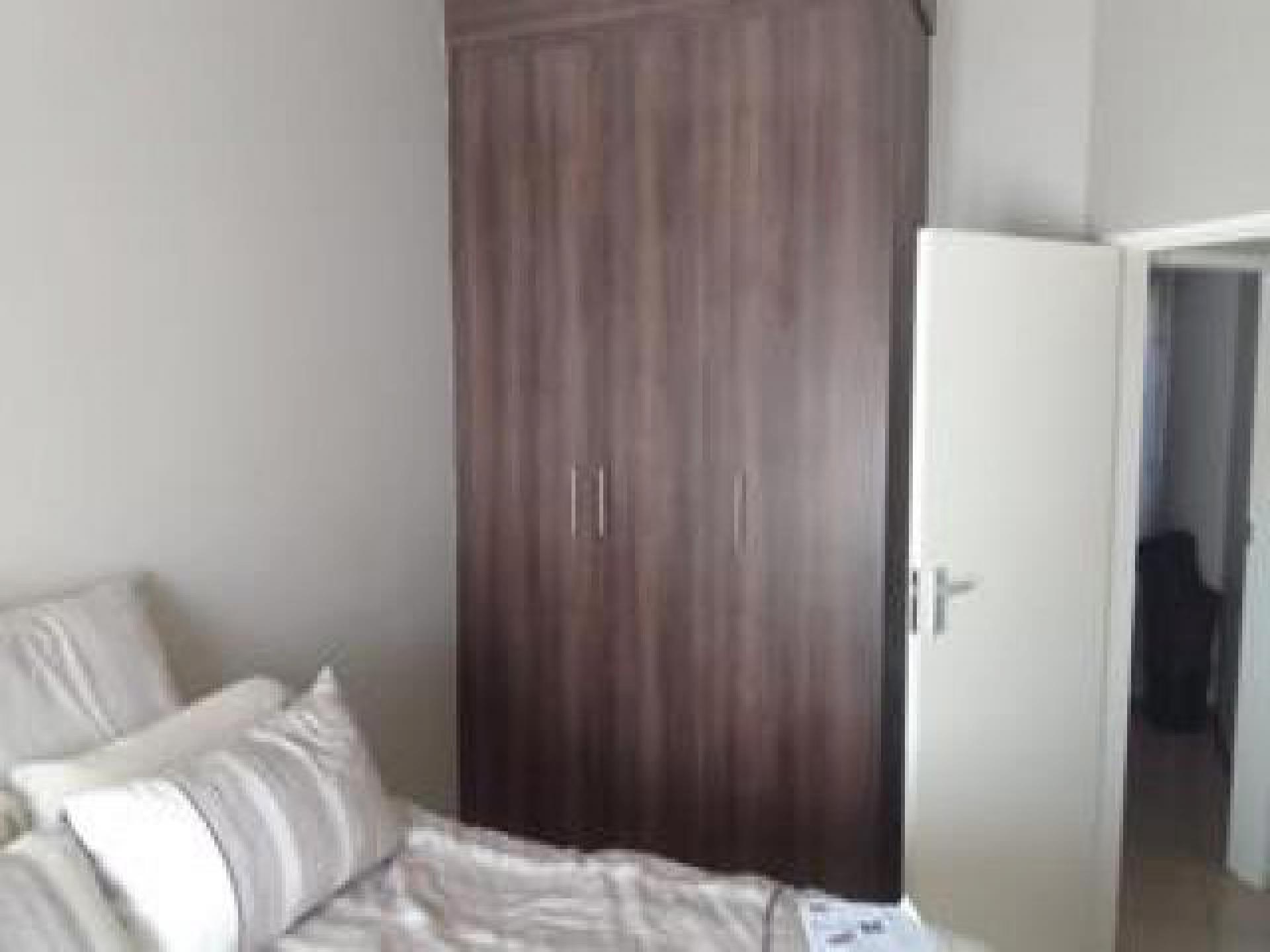 Bed Room 1 of property in Terra Nova