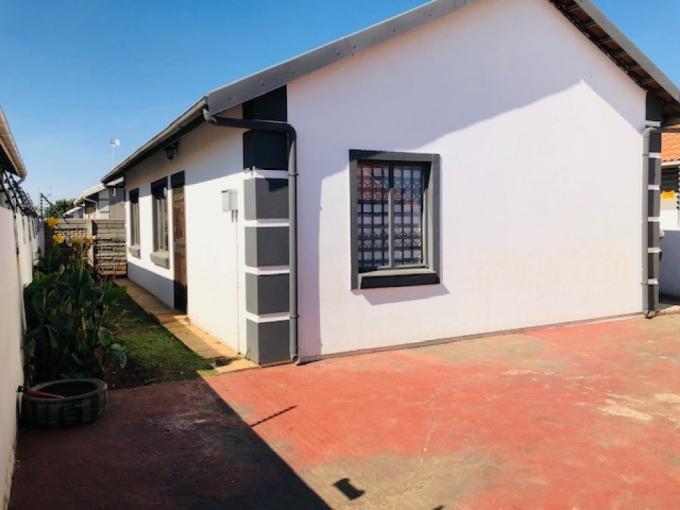 3 Bedroom House for Sale For Sale in Germiston - MR629686