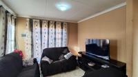 Lounges - 15 square meters of property in Vanderbijlpark