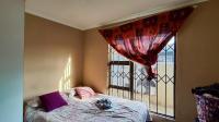 Bed Room 1 - 11 square meters of property in Vanderbijlpark