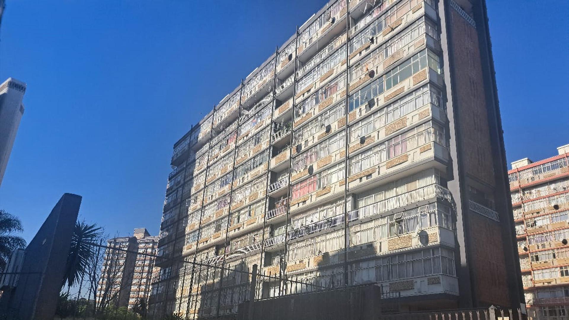 Front View of property in Sunnyside