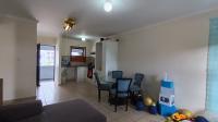 Lounges - 19 square meters of property in Parklands