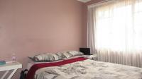 Bed Room 1 - 11 square meters of property in Lindhaven
