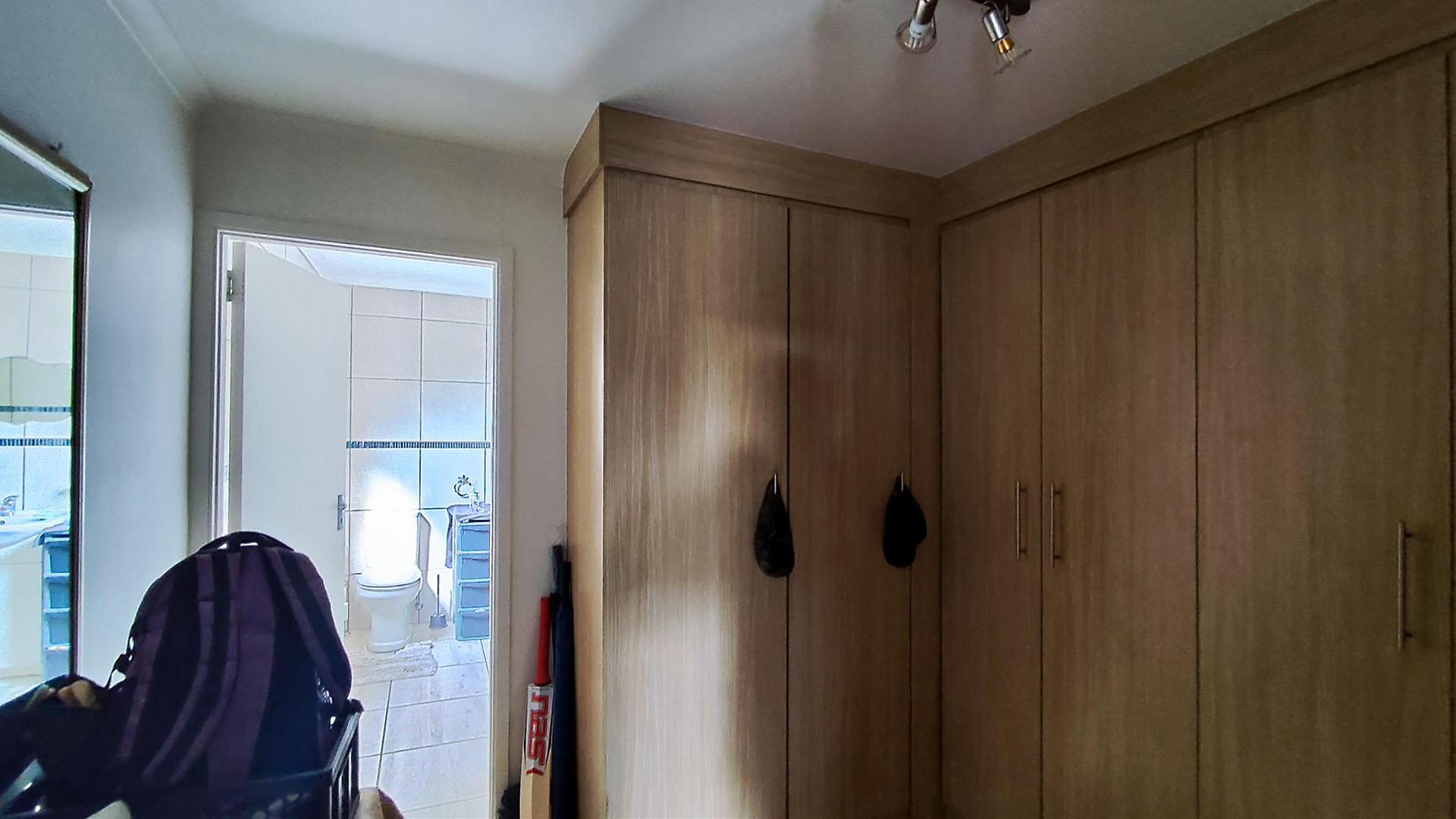 Main Bedroom - 46 square meters of property in Boksburg