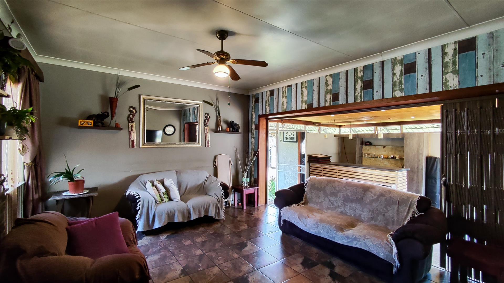 TV Room - 24 square meters of property in Boksburg