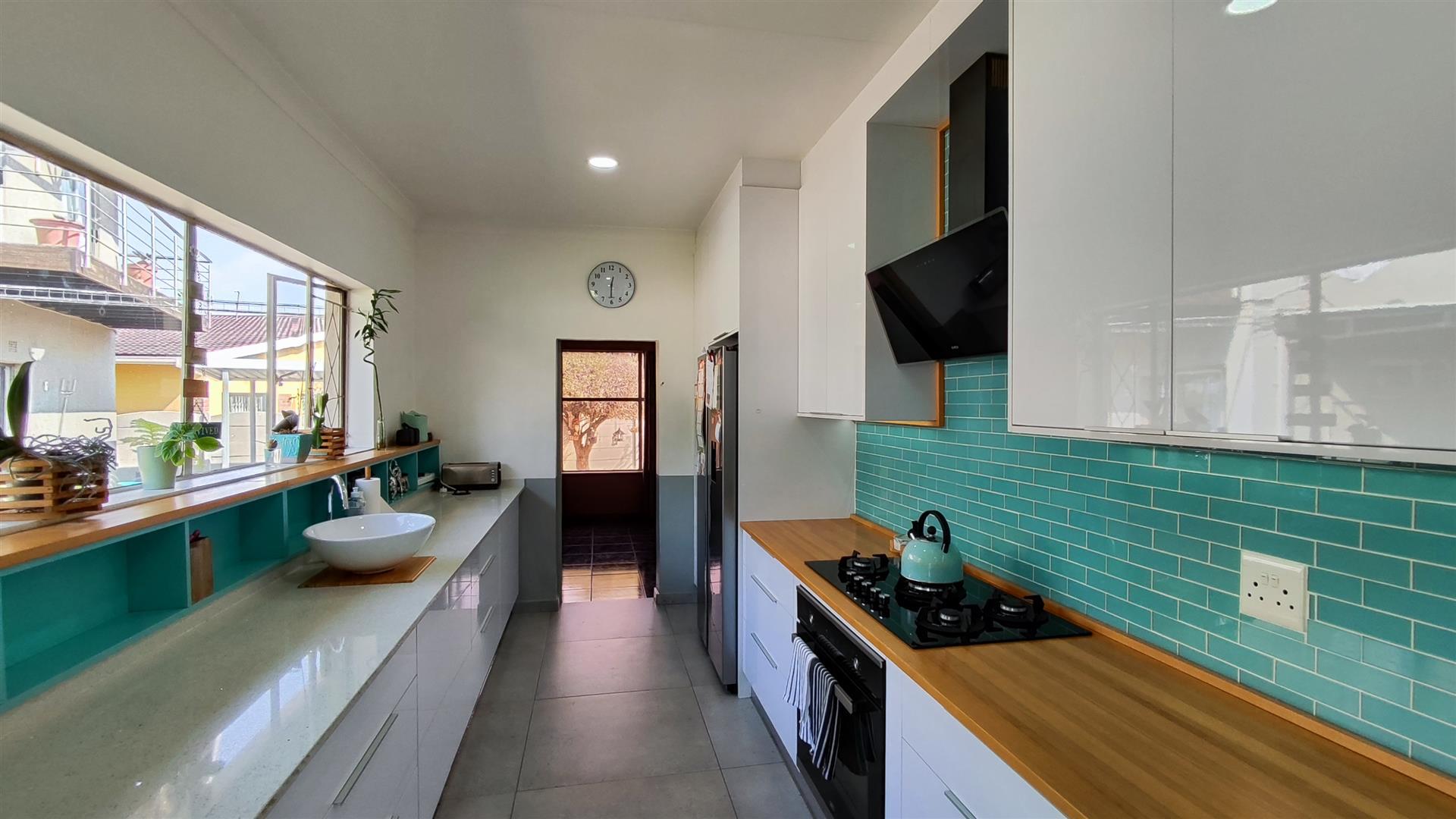 Kitchen - 25 square meters of property in Boksburg