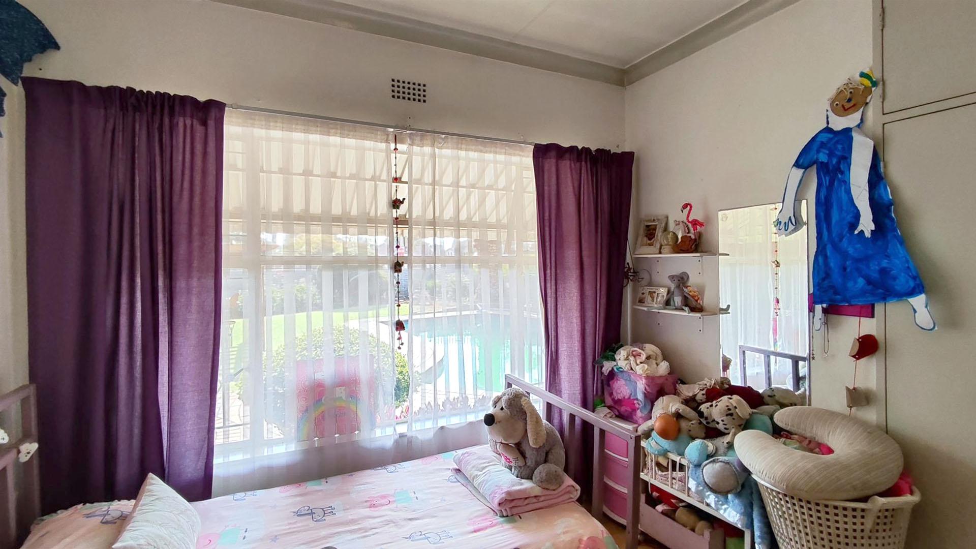 Bed Room 2 - 13 square meters of property in Boksburg