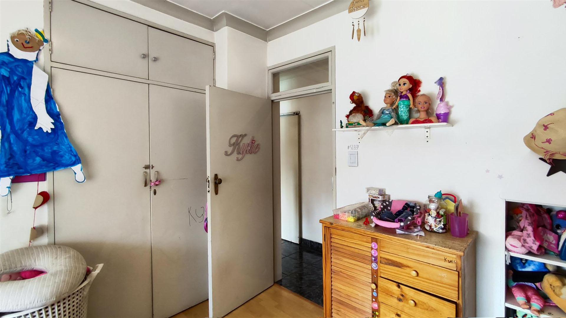 Bed Room 2 - 13 square meters of property in Boksburg