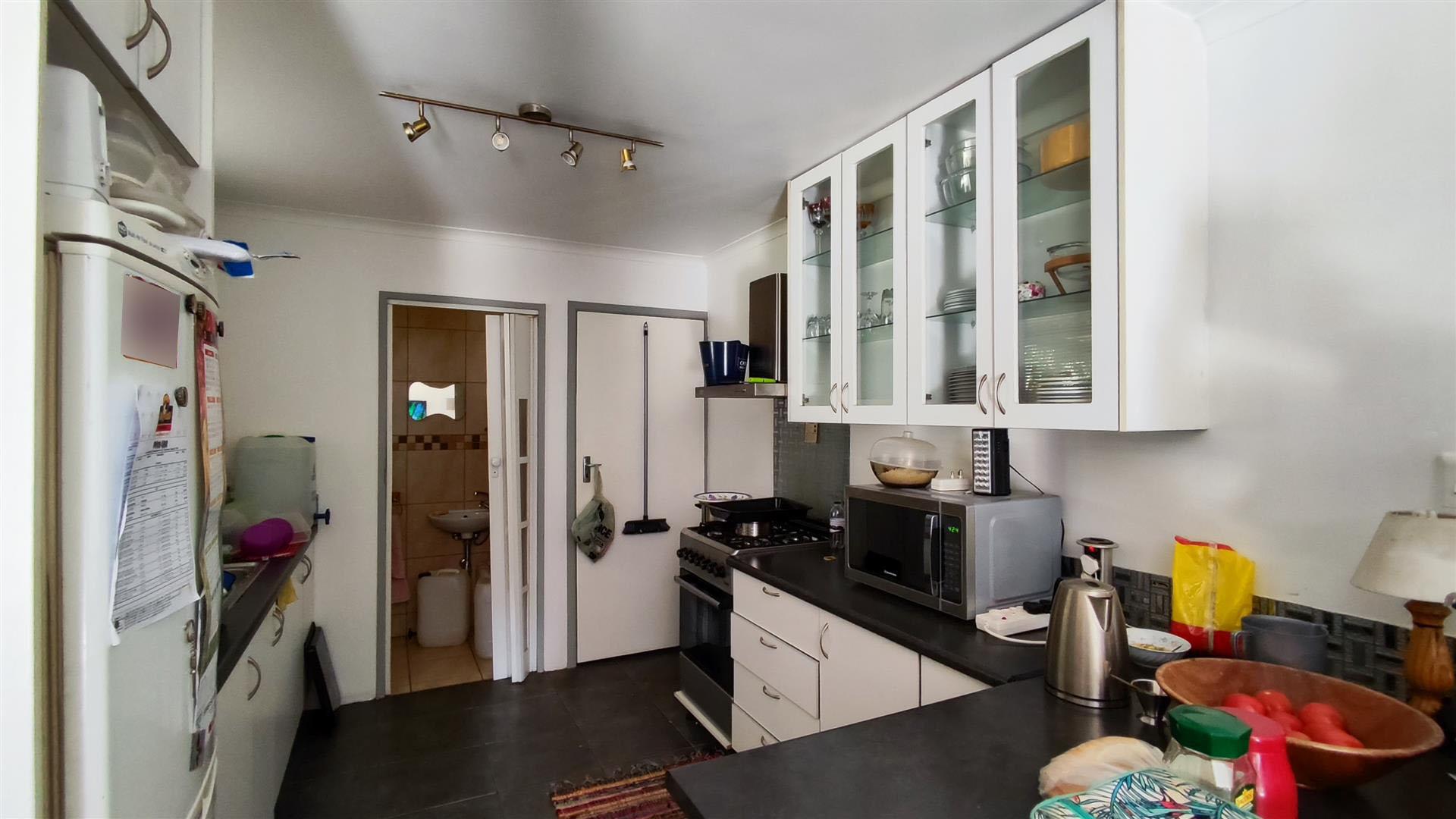 Kitchen - 25 square meters of property in Boksburg