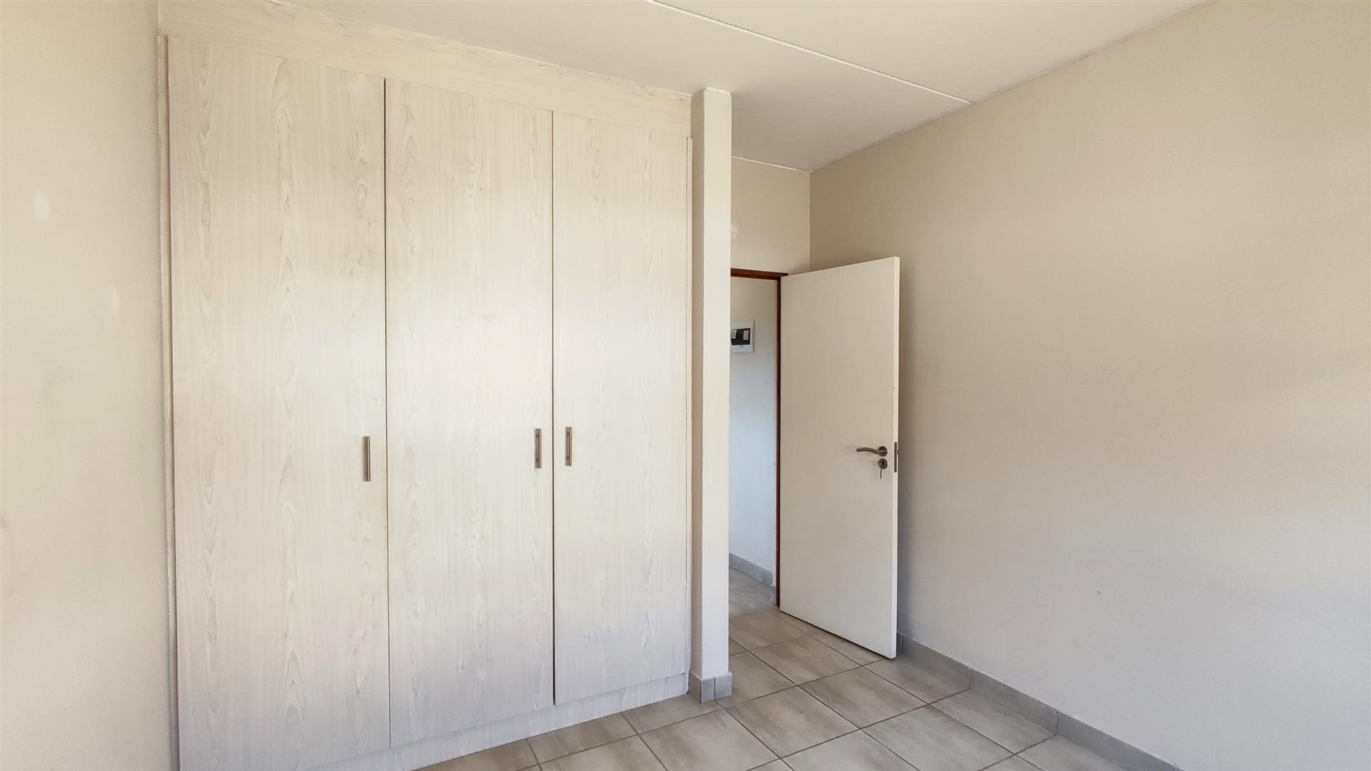 Bed Room 1 - 12 square meters of property in Beyers Park