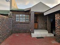  of property in Geelhoutpark