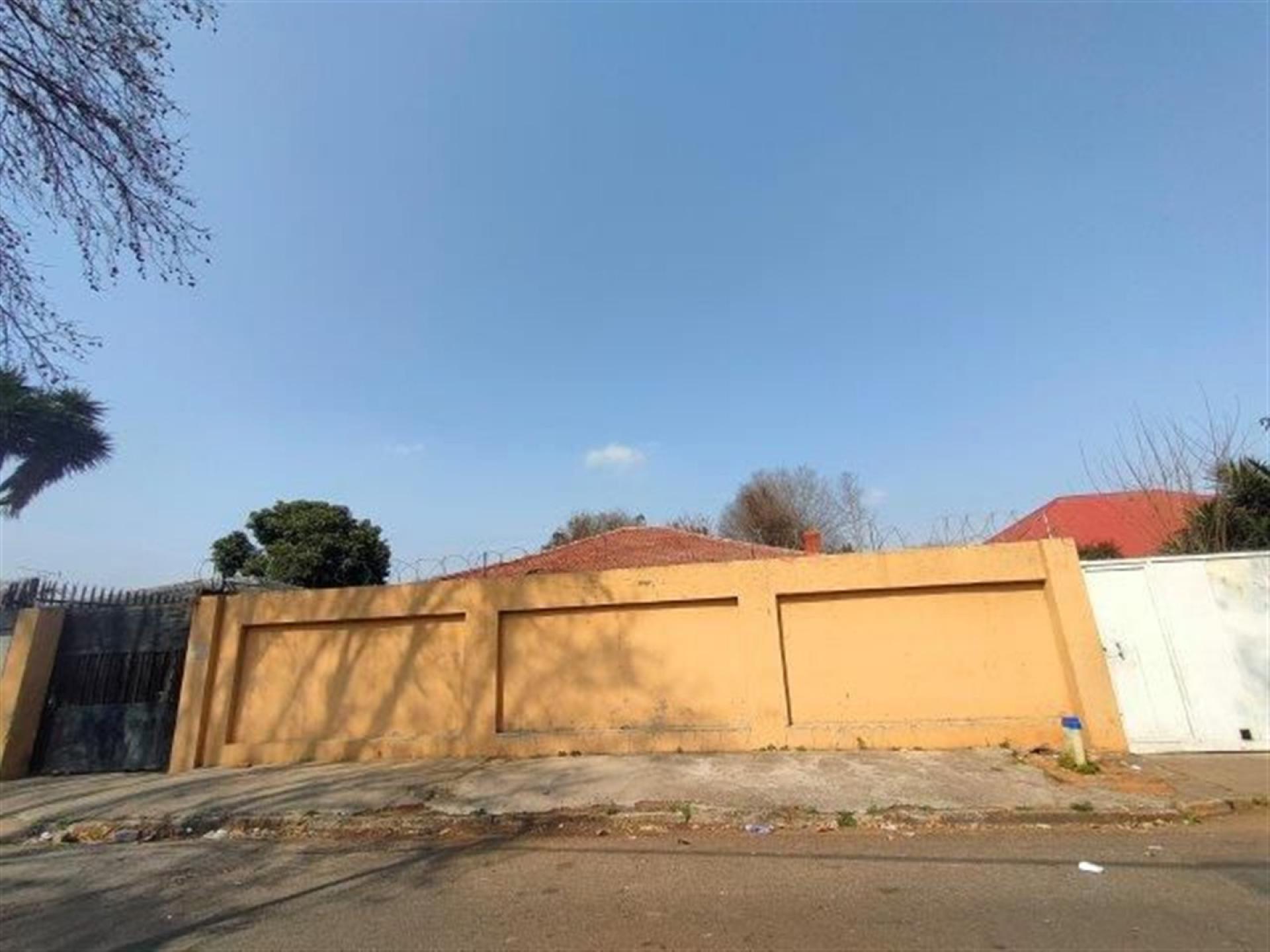 Front View of property in Malvern
