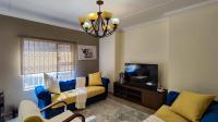 Lounges - 14 square meters of property in Terenure