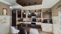 Kitchen - 18 square meters of property in Terenure