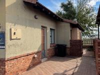 2 Bedroom 1 Bathroom Simplex to Rent for sale in Kathu