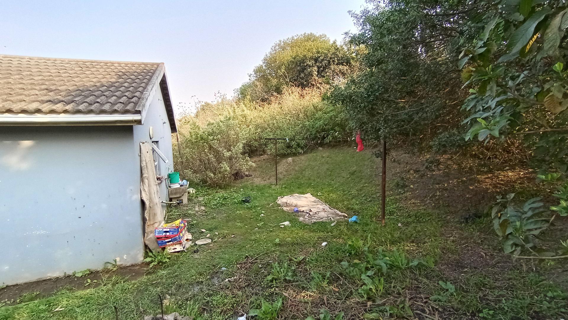Backyard of property in Lovu