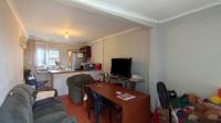 Lounges - 15 square meters of property in Lovu