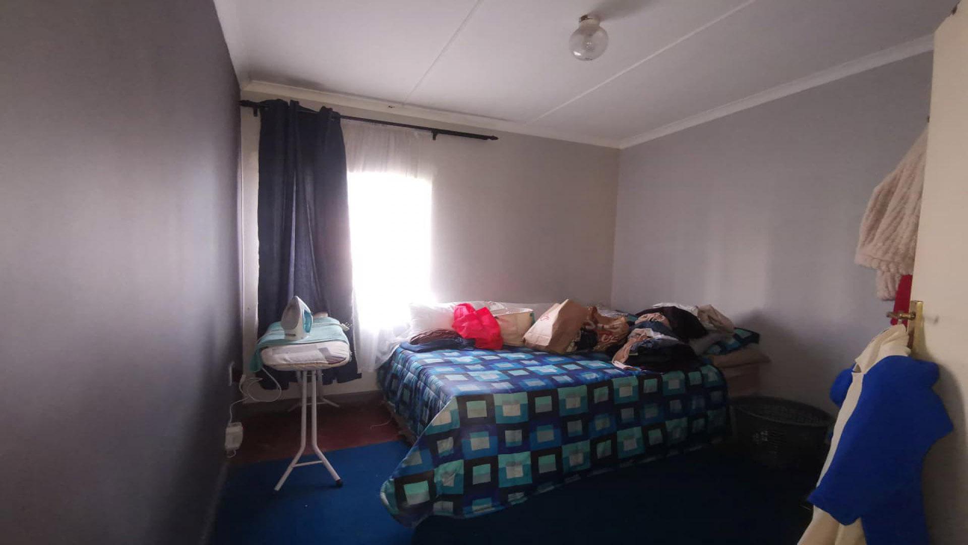 Bed Room 3 of property in Bellair - DBN