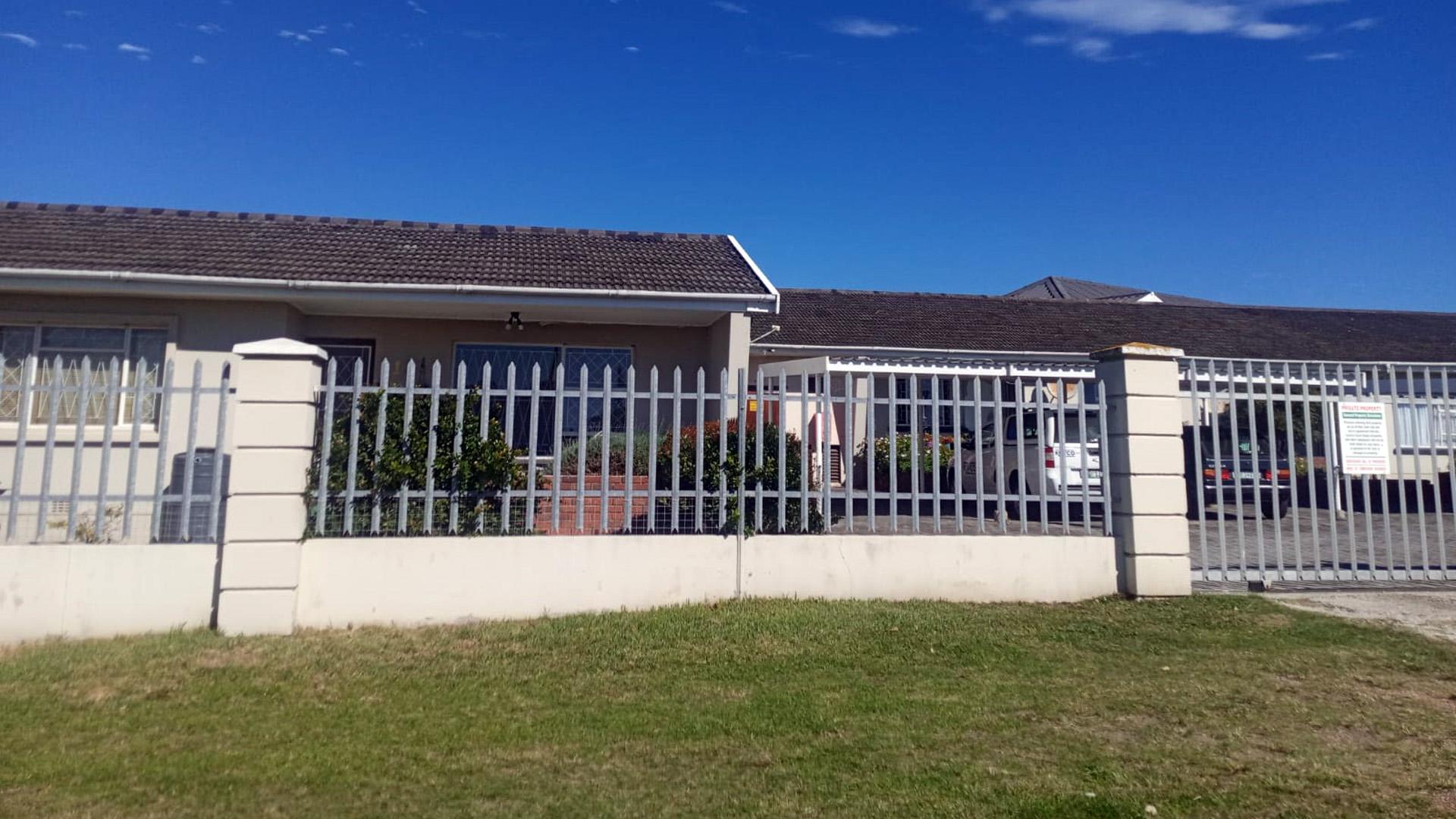 Front View of property in Westering