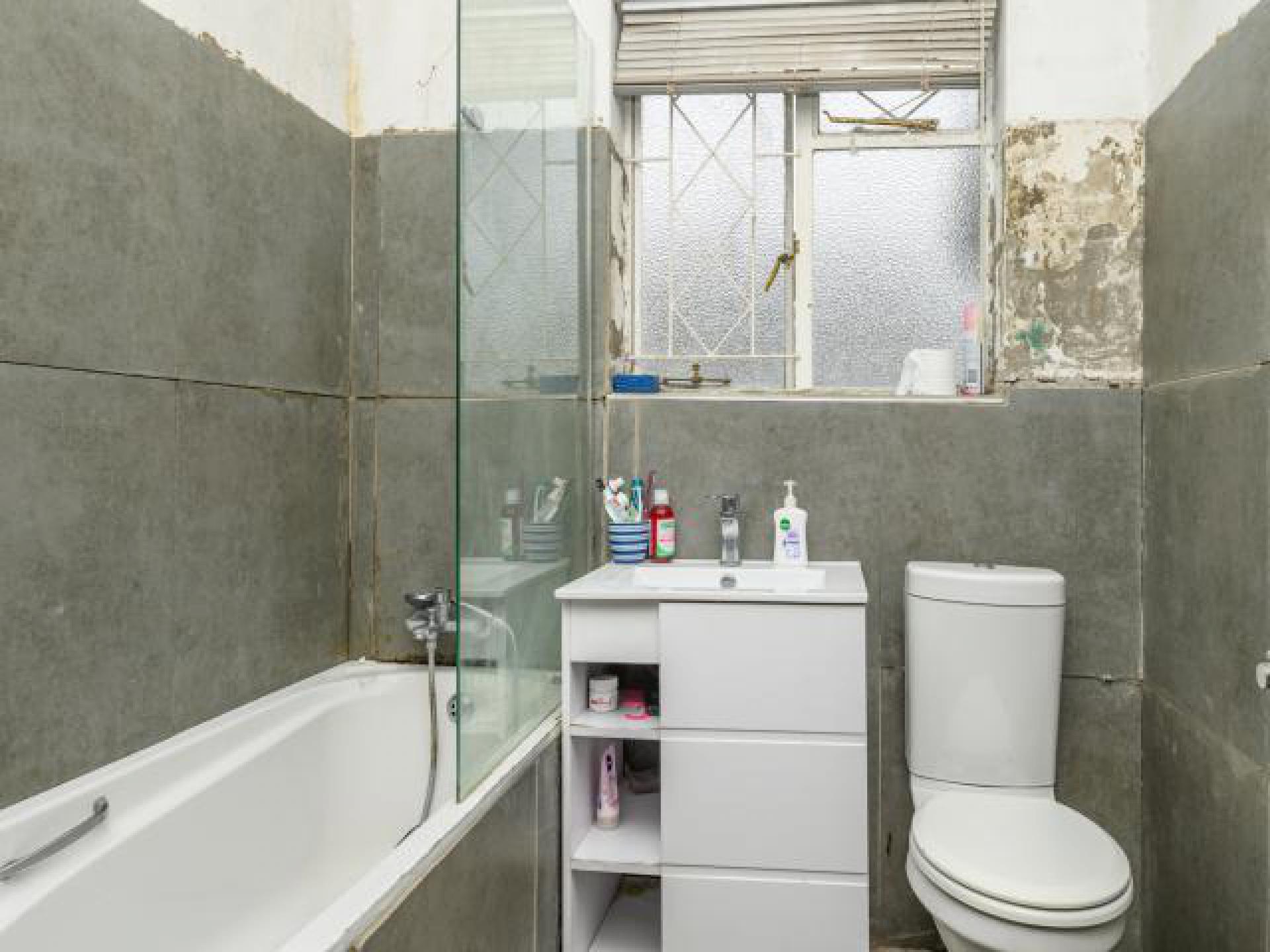 Bathroom 1 of property in Westering