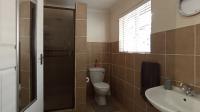Main Bathroom - 8 square meters of property in Weltevreden Park