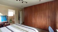 Main Bedroom - 18 square meters of property in Weltevreden Park