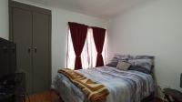 Bed Room 2 - 12 square meters of property in Weltevreden Park