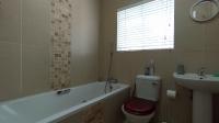 Bathroom 1 - 8 square meters of property in Weltevreden Park