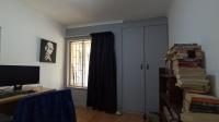 Bed Room 1 - 27 square meters of property in Weltevreden Park