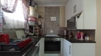 Kitchen - 21 square meters of property in Weltevreden Park