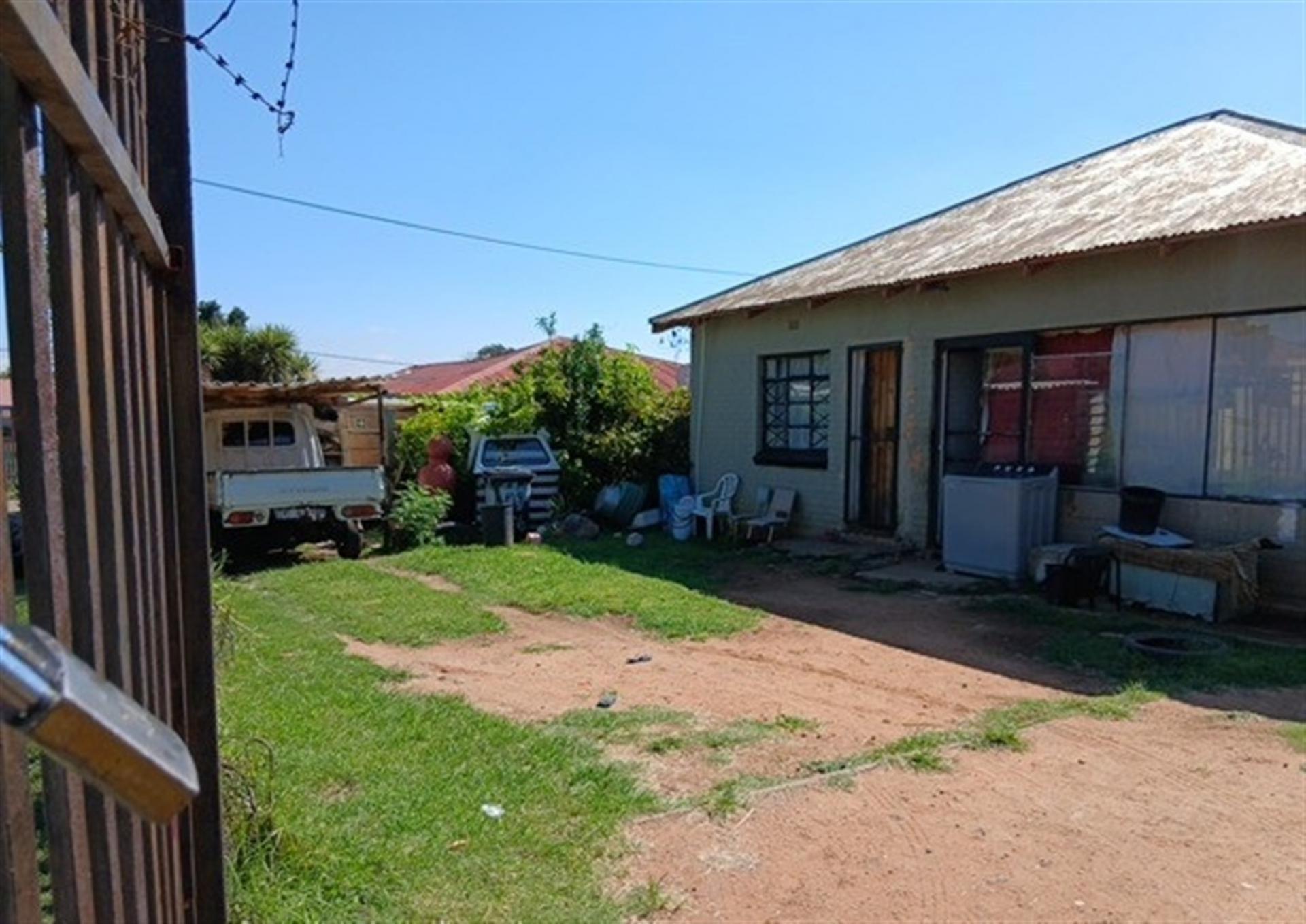 Front View of property in South Hills
