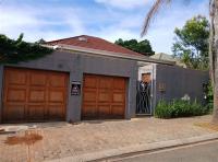 Front View of property in Melville
