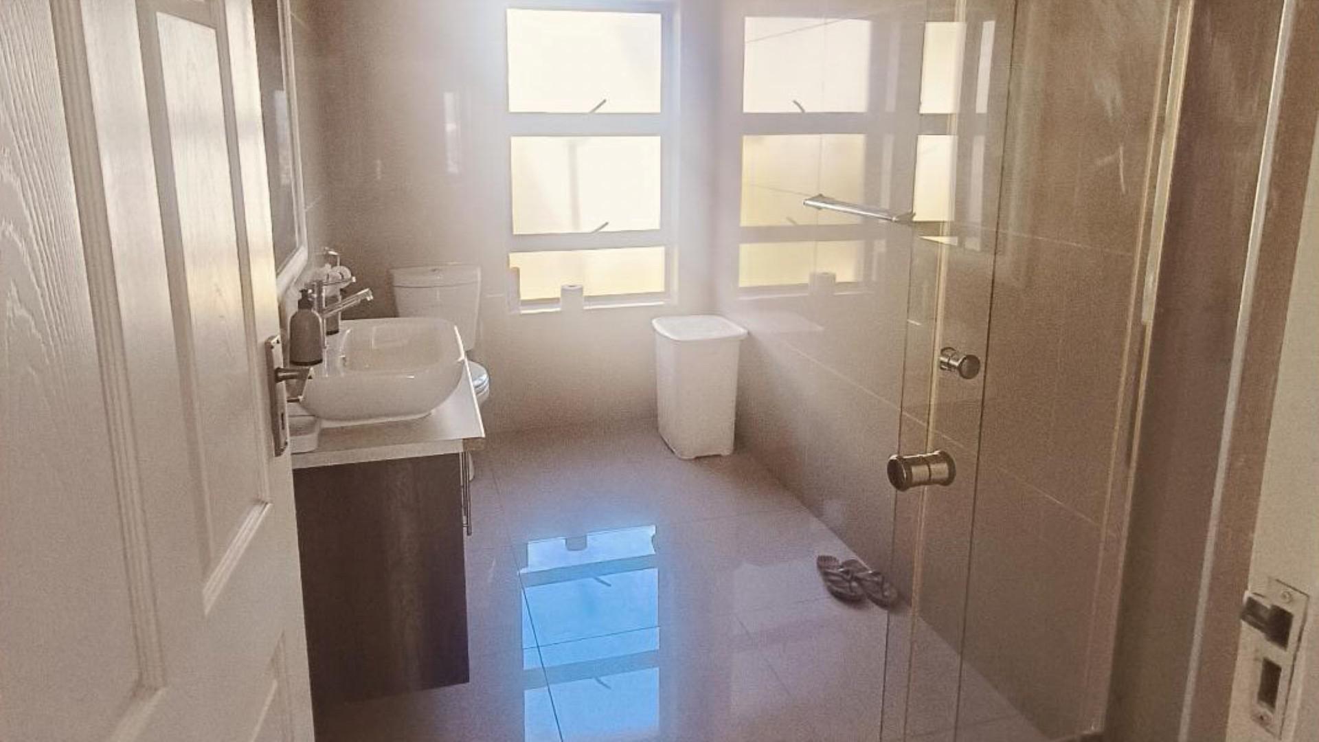 Bathroom 2 of property in Wellington