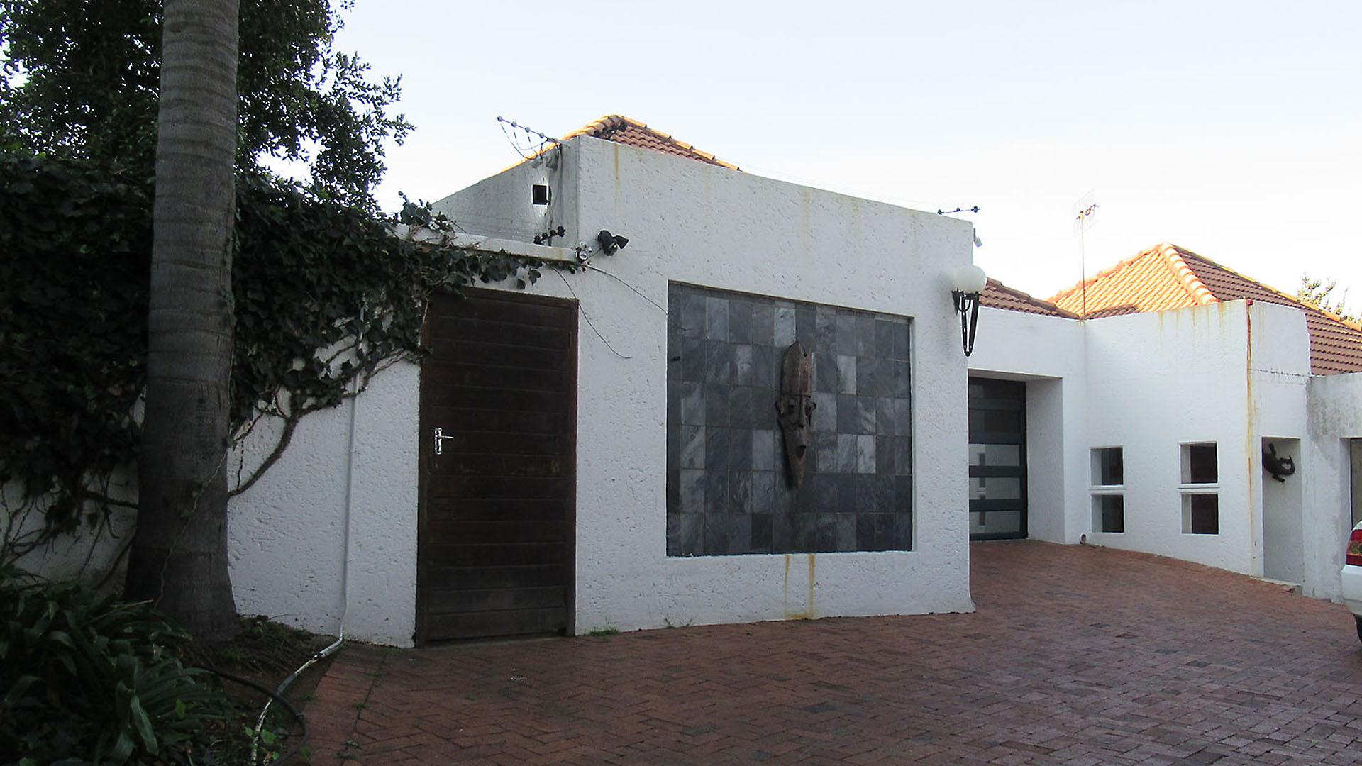 Front View of property in Bassonia