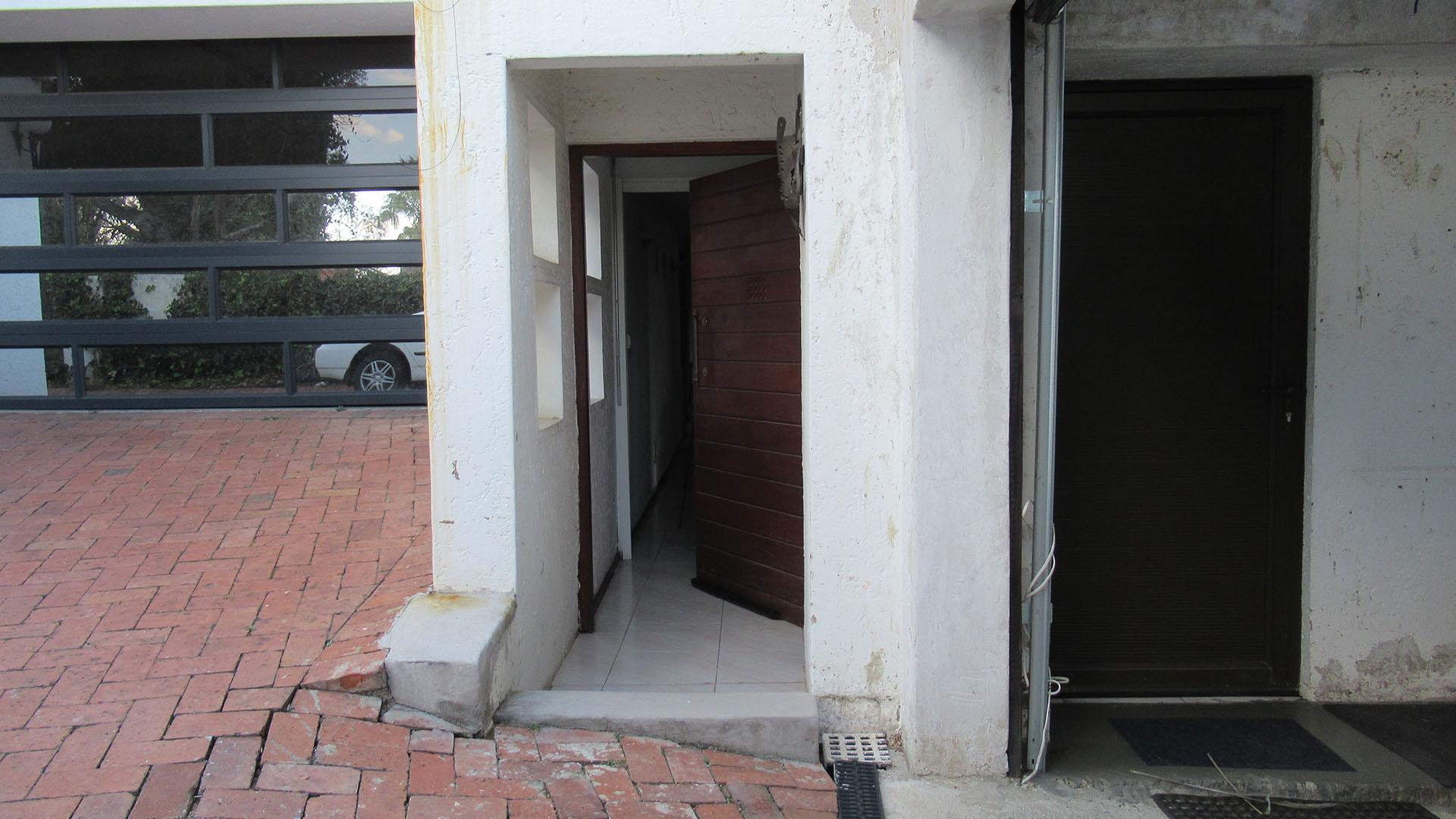 Front View of property in Bassonia
