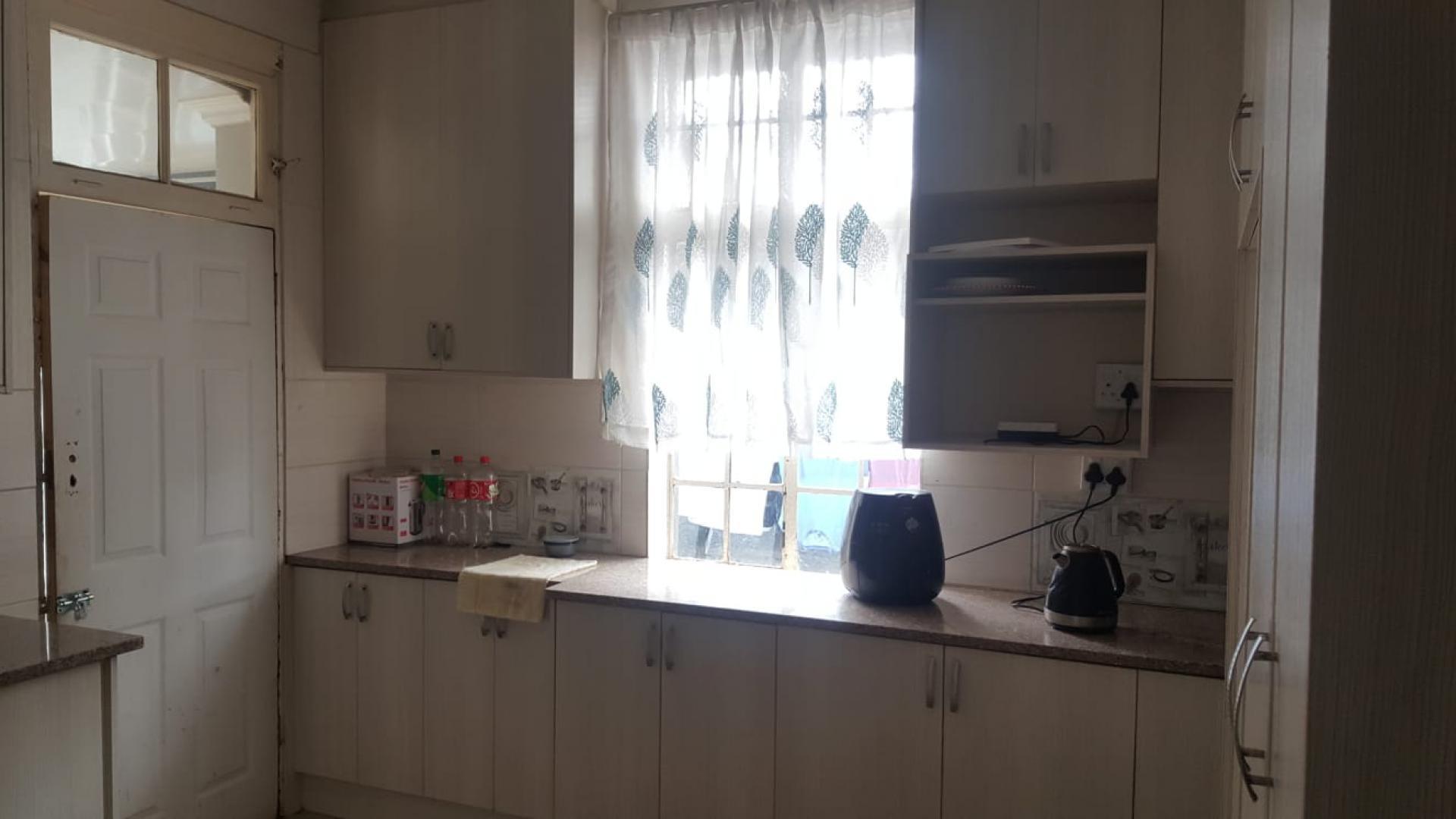 Kitchen - 21 square meters of property in Kensington - JHB